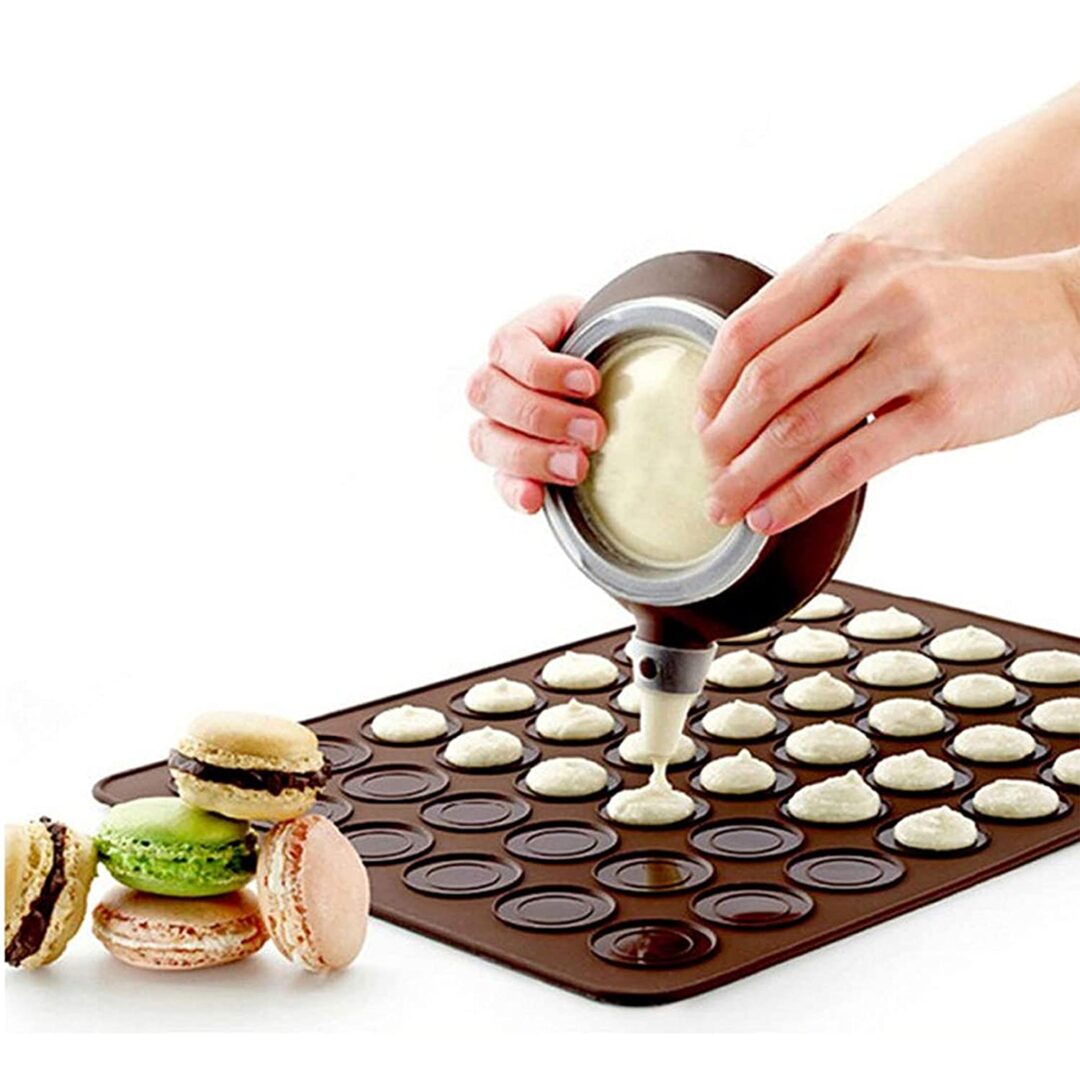 Macron Sheet 30 Cavity Macarons Baking Mat Macaroon mat Silicon Baking mat Macron Baking mat Cake Oven Baking Mould Sheet (Brown)